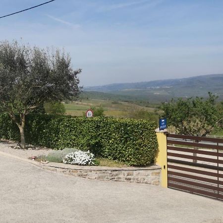 Soba Gracijela Hotel Motovun Buitenkant foto