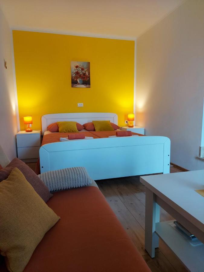 Soba Gracijela Hotel Motovun Buitenkant foto