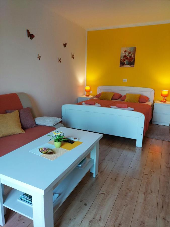 Soba Gracijela Hotel Motovun Buitenkant foto